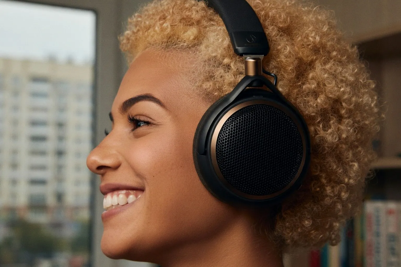 Audio-Technica ATH-AL5NC: парадокс открытых наушников с активным шумоподавлением