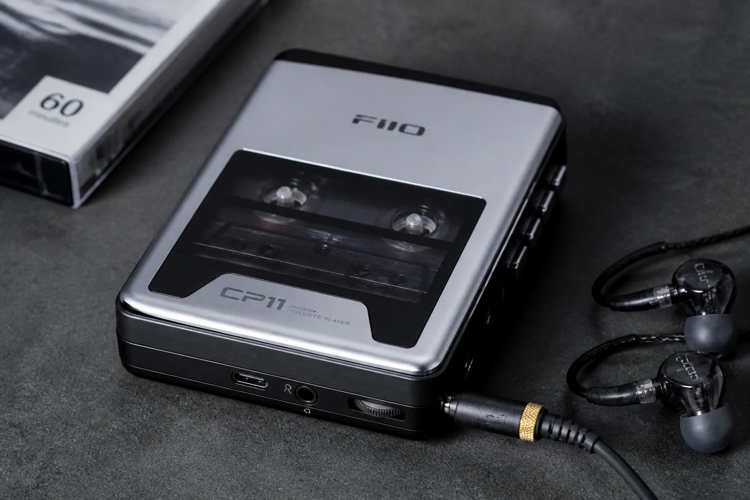 FiiO откладывает выпуск кассетного плеера CP15 и анонсирует модель CP11
